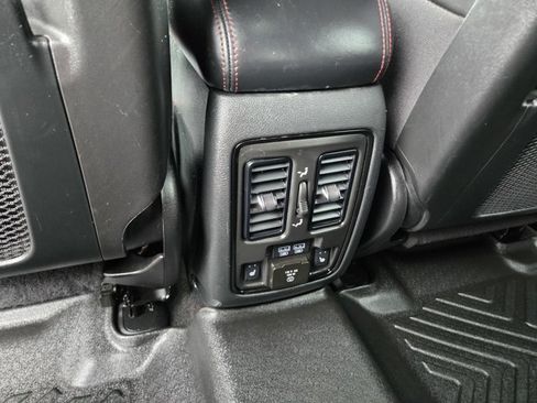 Used 2022 Dodge Durango R/T w/ Blacktop Package AWD/4WD image 32