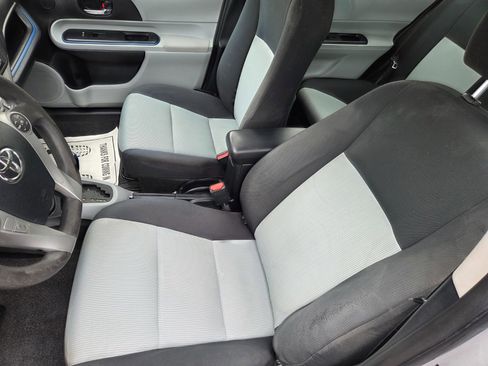 Used 2013 Toyota Prius C Two FWD image 8