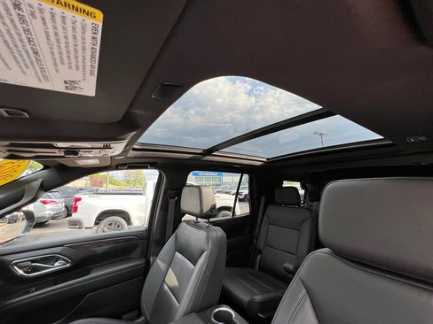 Used 2023 Chevrolet Tahoe Z71 w/ Luxury Package AWD/4WD image 20