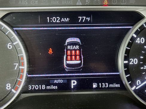 Used 2025 Nissan Pathfinder SV AWD/4WD image 19