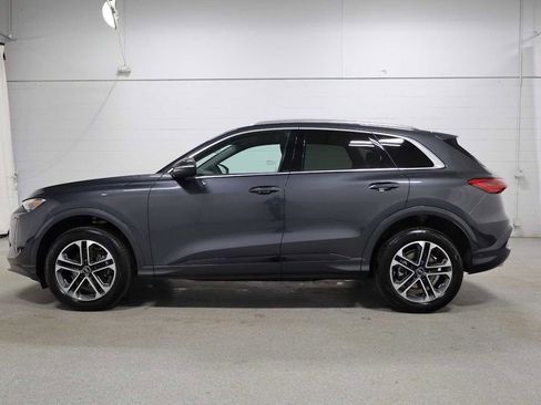 Certified 2025 Audi Q5 Premium w/ Convenience Package image 2