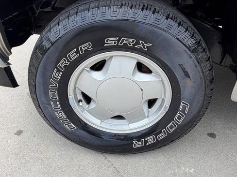 Used 1998 Chevrolet Silverado 1500 4x4 Extended Cab w/ Preferred Equipment Group 3 image 10