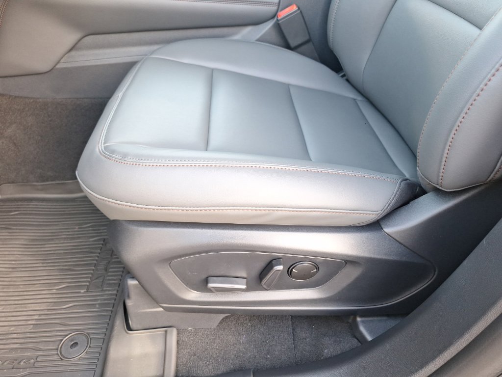 New 2026 Ford Explorer Active w/ Active Comfort Package AWD/4WD image 5