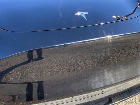 Used 2023 Tesla Model Y Long Range image 28