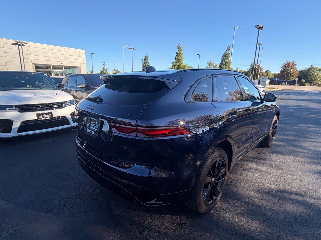 Used 2026 Jaguar F-PACE R-Dynamic S AWD/4WD image 5