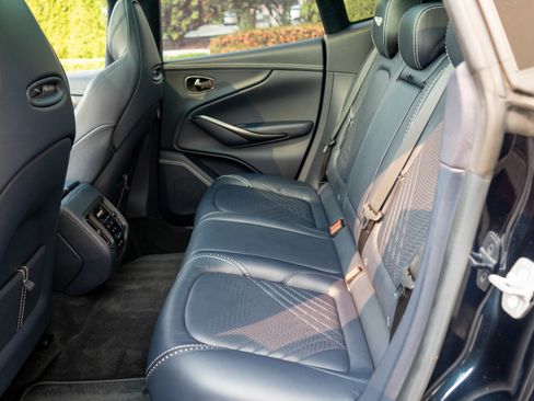 Used 2021 Aston Martin DBX image 31