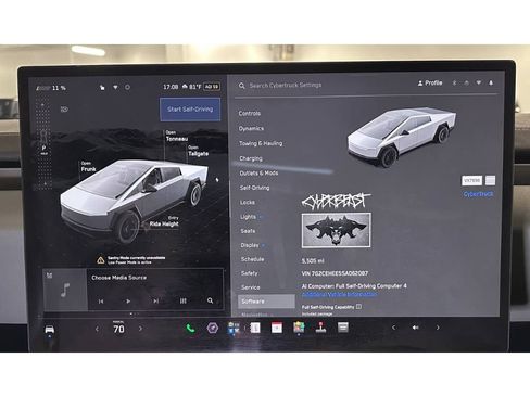 Used 2025 Tesla Cybertruck Cyberbeast AWD/4WD image 27