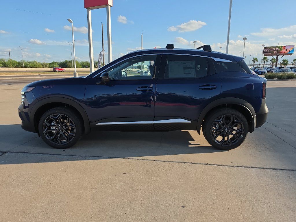 New 2027 Nissan Kicks SR AWD/4WD image 3