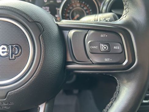 Used 2022 Jeep Gladiator Sport AWD/4WD image 31