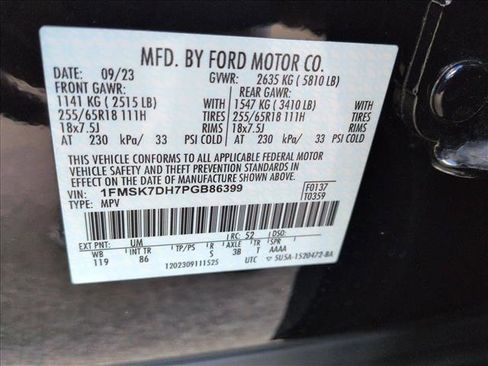 Used 2023 Ford Explorer XLT image 26