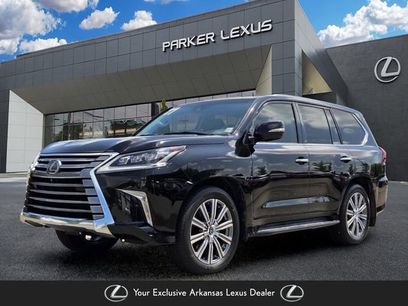 Used 2017 Lexus LX 570 4WD w/ Luxury Package