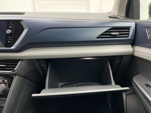 Used 2024 Volkswagen Taos SE image 42