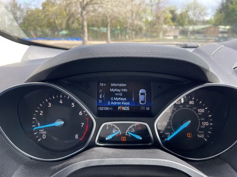 Used 2019 Ford Escape Titanium image 16