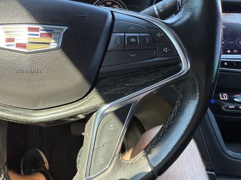 Used 2021 Cadillac XT5 Premium Luxury w/ LPO, Floor Liner Package image 30