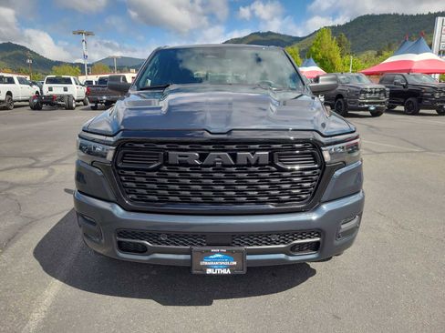New 2026 RAM 1500 Express AWD/4WD image 14