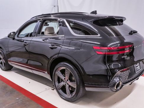 Certified 2023 Genesis GV70 3.5T Sport w/ Sport Prestige Package image 8