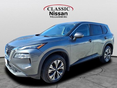 Used 2023 Nissan Rogue SV image 1