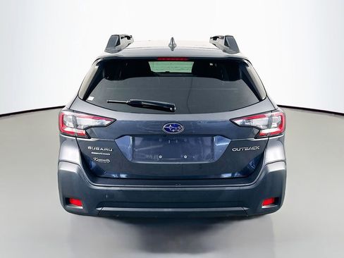 Used 2023 Subaru Outback Premium image 6
