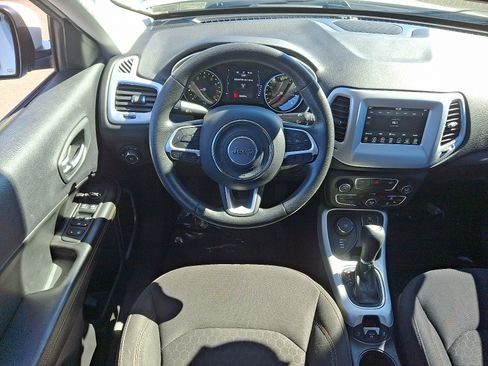 Used 2019 Jeep Compass Sport image 11