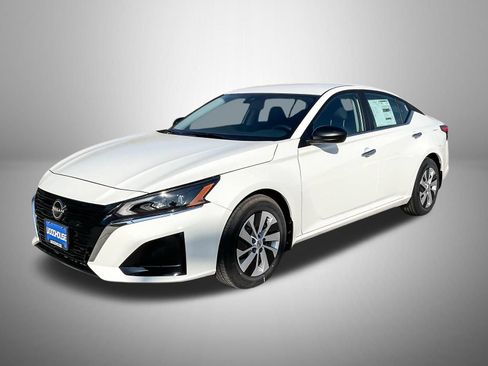 Certified 2024 Nissan Altima 2.5 S FWD image 1
