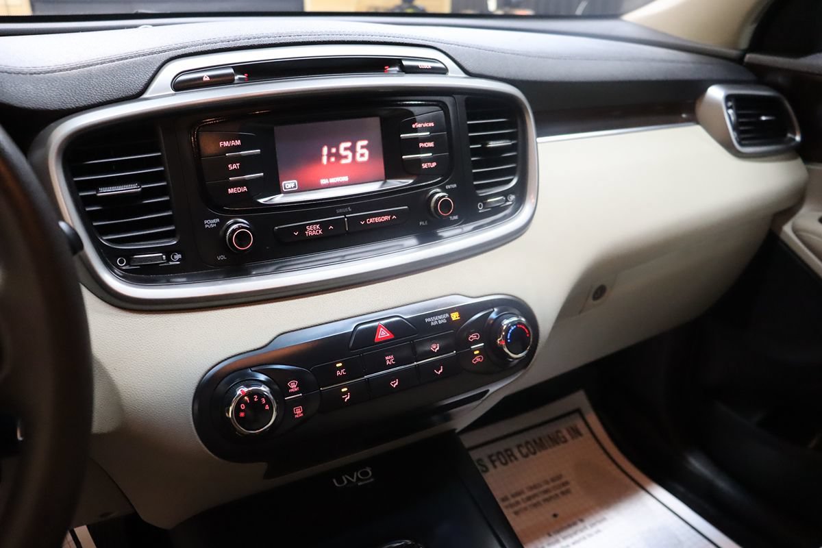 Used 2016 Kia Sorento FWD image 40