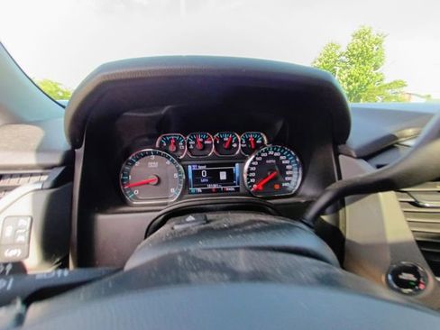 Used 2019 Chevrolet Suburban LT AWD/4WD image 26