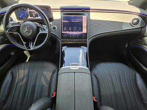 Used 2022 Mercedes-Benz EQS 450+ Sedan image 23