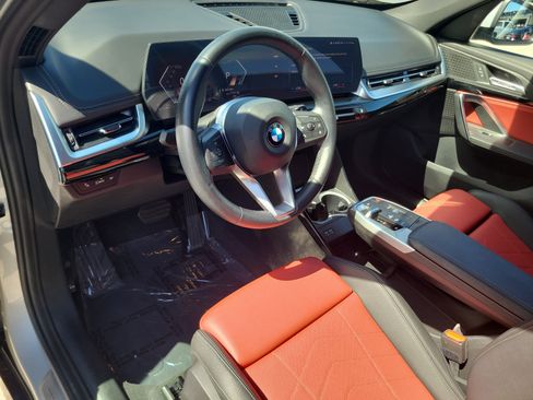 Used 2023 BMW X1 xDrive28i w/ Convenience Package AWD/4WD image 9