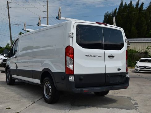 Used 2017 Ford Transit 250 148 Low Roof RWD image 5