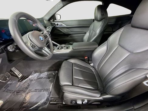 Used 2024 BMW 430i Coupe w/ M Sport Package image 21