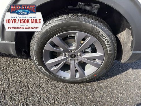 New 2026 Ford Explorer Active w/ Active Comfort Package image 12