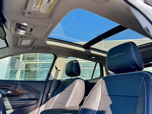 Used 2019 GMC Terrain Denali AWD/4WD image 11