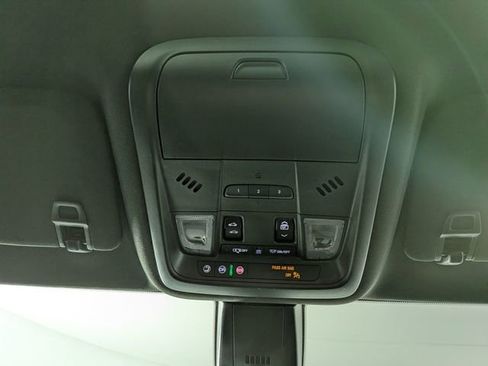 Certified 2023 Cadillac XT6 Luxury AWD/4WD image 23