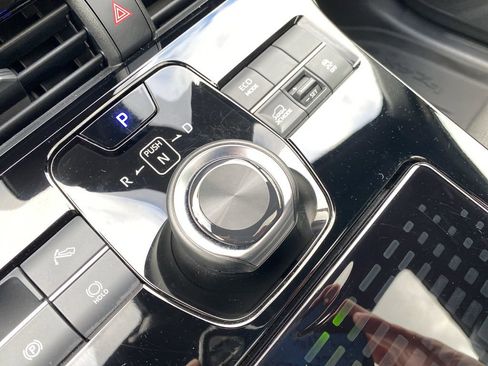 Used 2024 Toyota bZ4X XLE image 25