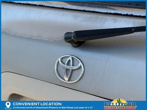 Used 2005 Toyota Sequoia SR5 image 11