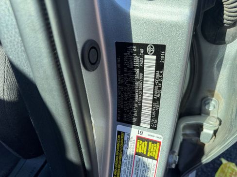 Used 2025 Toyota Camry LE image 27