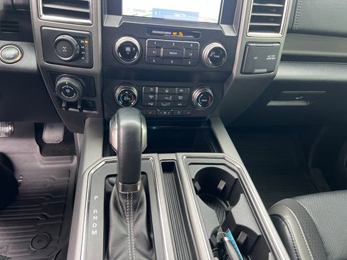 Used 2019 Ford F150 Raptor w/ Equipment Group 802A Luxury image 19