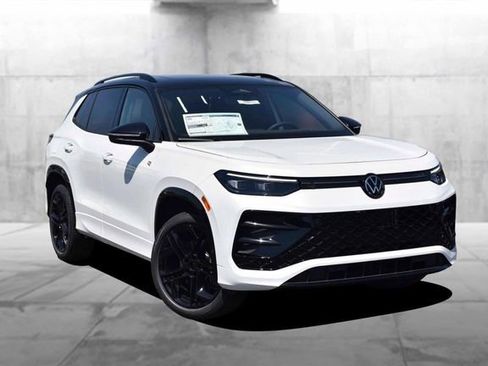New 2026 Volkswagen Tiguan SE R-Line AWD/4WD image 2
