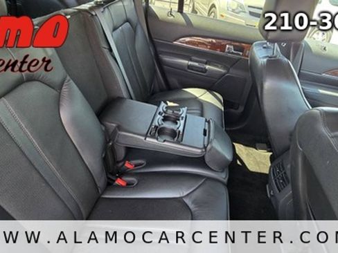 Used 2013 Lincoln MKX FWD image 21