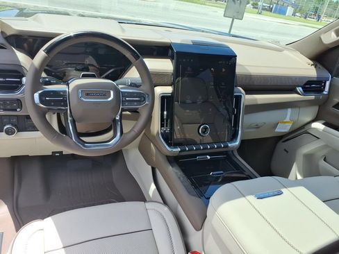New 2026 GMC Yukon Denali w/ Denali Reserve Package AWD/4WD image 17