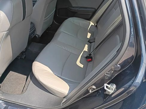 Used 2016 Honda Civic Touring image 18