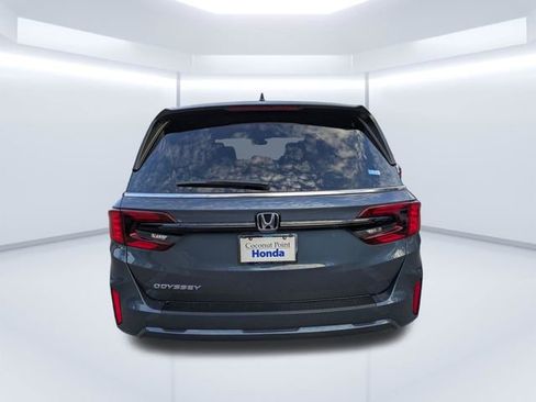 New 2026 Honda Odyssey EX-L image 5