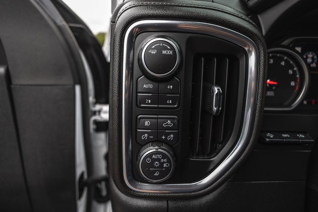 Used 2020 Chevrolet Silverado 3500 High Country w/ Z71 Off-Road Package AWD/4WD image 22