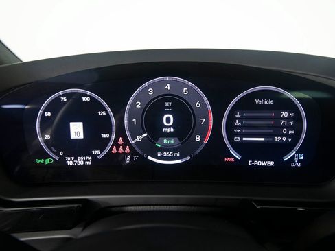 Certified 2026 Porsche Cayenne E-Hybrid AWD/4WD image 23