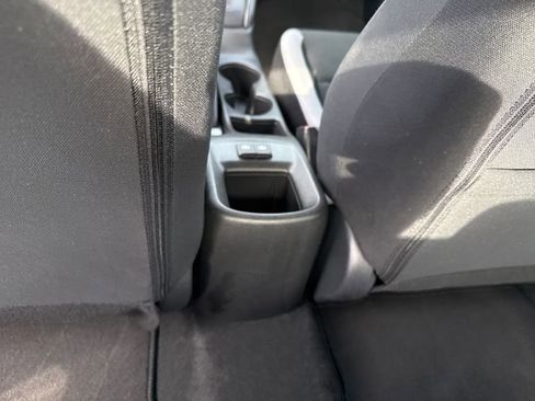 Used 2025 Nissan Versa S w/ Trunk Package FWD image 36