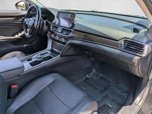 Used 2020 Honda Accord Touring image 28