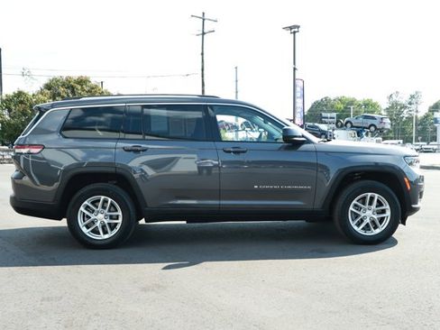 Certified 2023 Jeep Grand Cherokee L Laredo RWD image 4