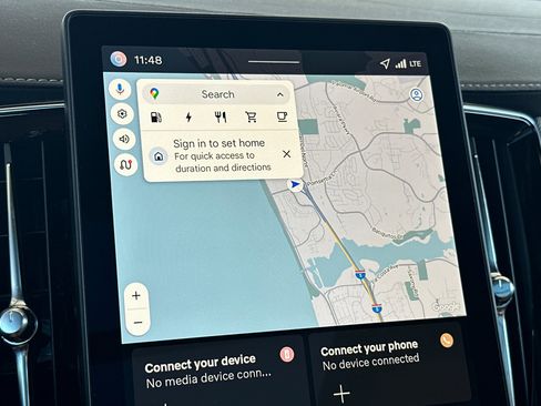 New 2026 Volvo XC90 T8 Plus image 17