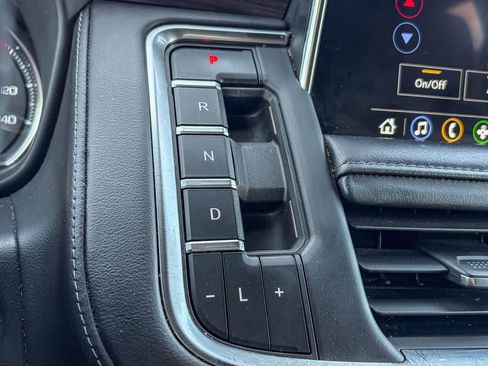 Used 2021 Chevrolet Tahoe Z71 image 40