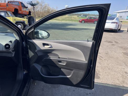 Used 2012 Chevrolet Sonic LT FWD image 15